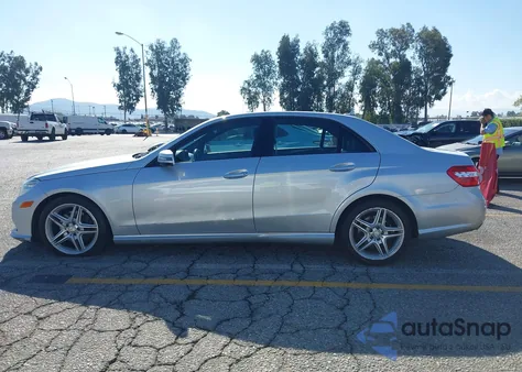2011 Mercedes-Benz E 350 4Matic из США, поврежденный, VIN WDDHF8HB6BA355778